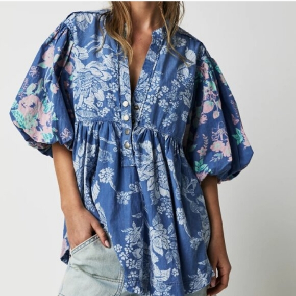 We The Free Tops - WE THE FREE Cosette Floral Chambray Combo Pullover Top Size Medium